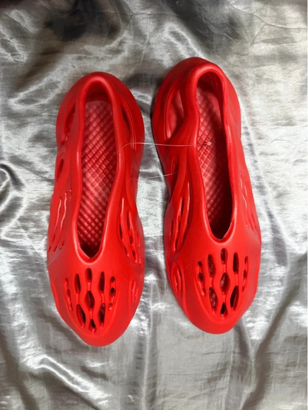 Red Foam Runner Style Clogs Brand New Men's Size 15 / 47